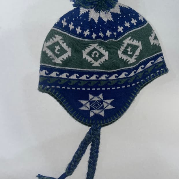 Thisisneverthat 디스이즈네버댓 방울 비니