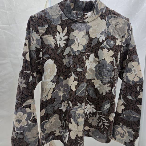 플라워 패턴 브라운 반목 폴라 티셔츠 일본빈티지