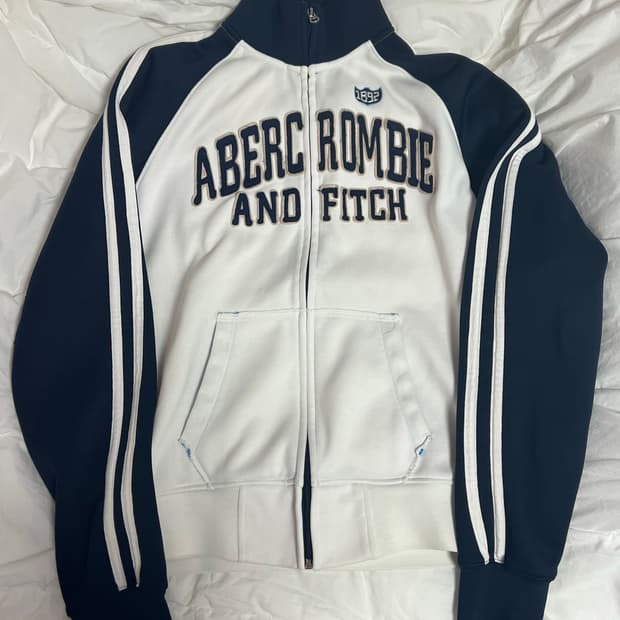 아베크롬비 화이트 네이비 집업 