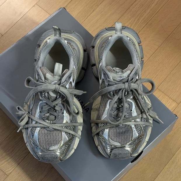 발렌시아가 3xl 에그쉘 42