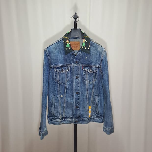 (택포) 리바이스 하와이안카라 커스텀 데님 트러커자켓 L B554