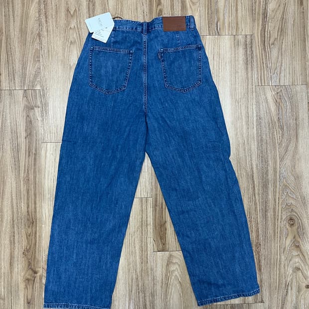 (새상품) 후아유 핀턱 와이드 청바지 30