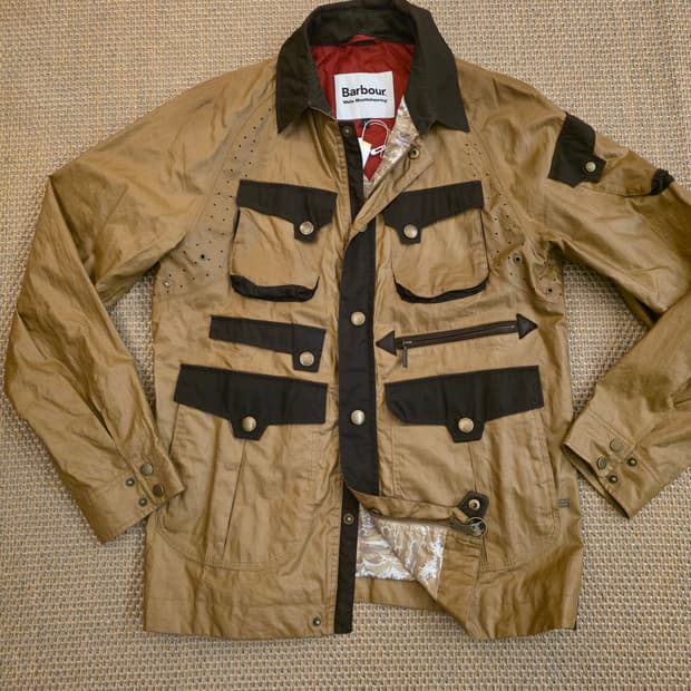 White Mountaineering x Barbour 바버 린넨 사파리