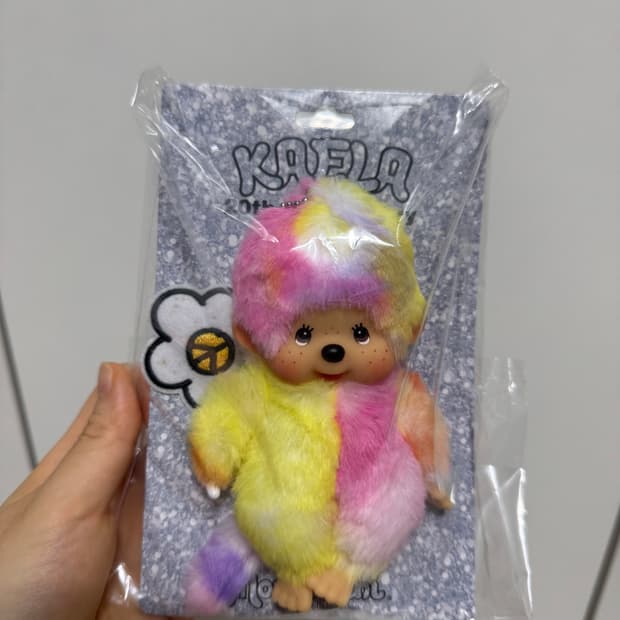 카에라 몬치치 파스텔