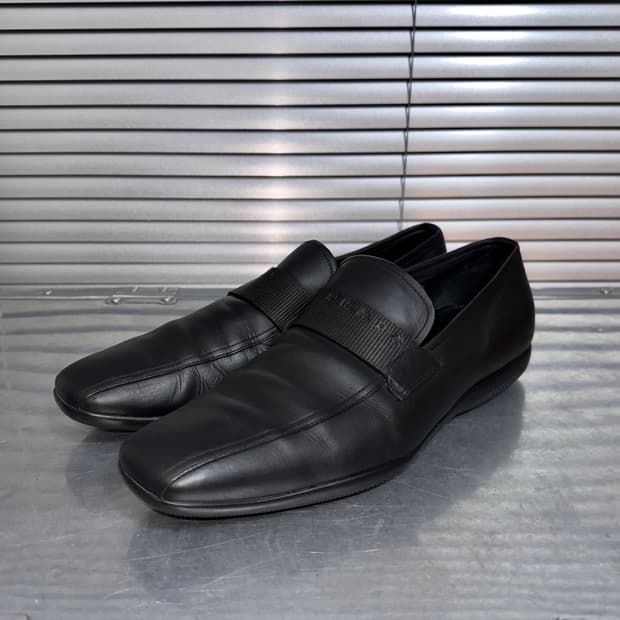 00s 블랙 프라다 스포츠 로퍼