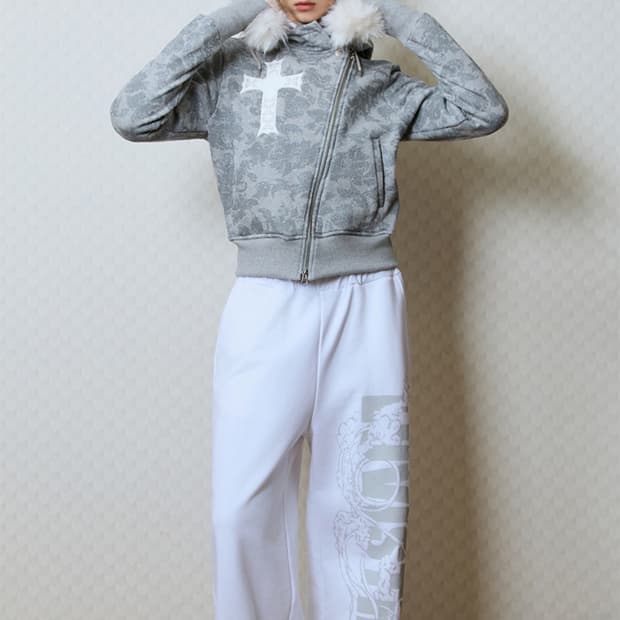 러브이즈트루 후드집업