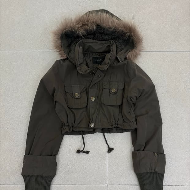 카키 크롭 숏 집업자켓