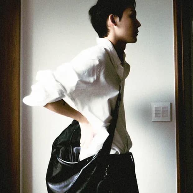 밈더위드로브 몬타 크랙 레더 메신저백 블랙