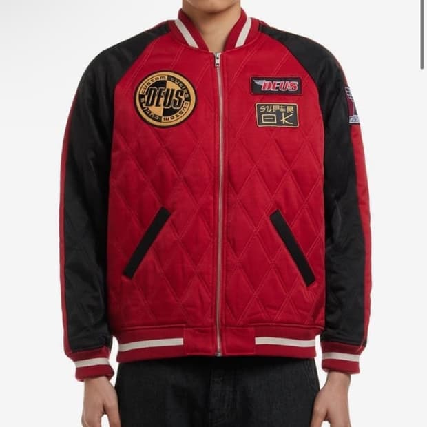 데우스 자켓 구해봅니다!