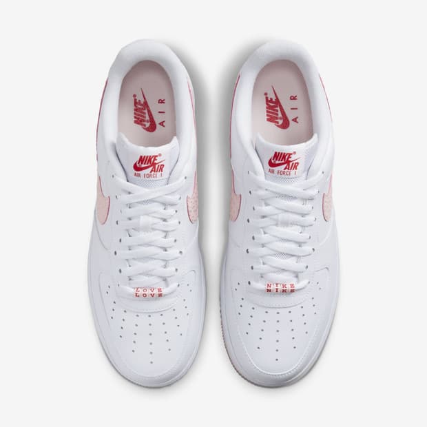 나이키 에어 포스 1 발렌타인데이 2022
