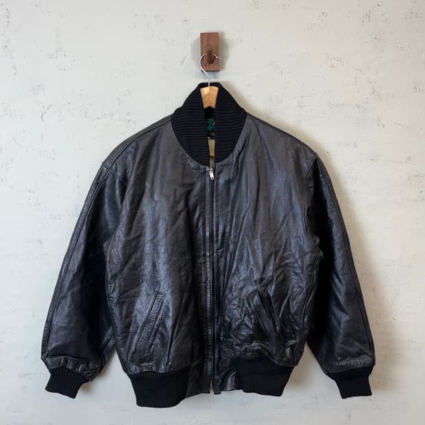 빈티지 리얼레더 봄버 자켓 블랙