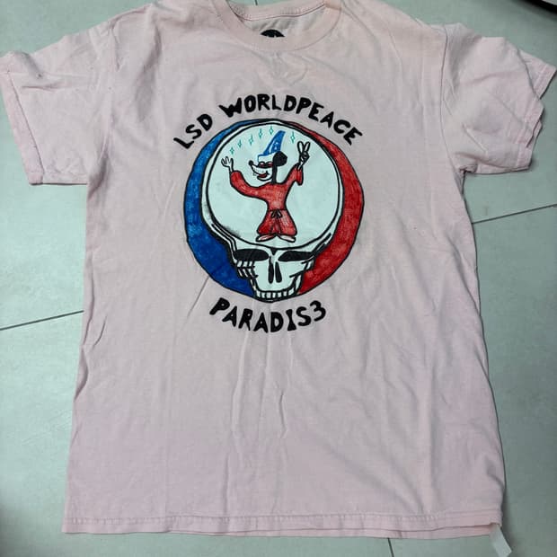 LSD WORLDPEACE /콜라보 그래픽 핑크 반팔 티셔츠