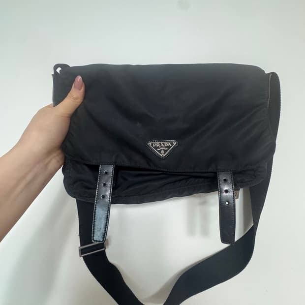 프라다 크로스백