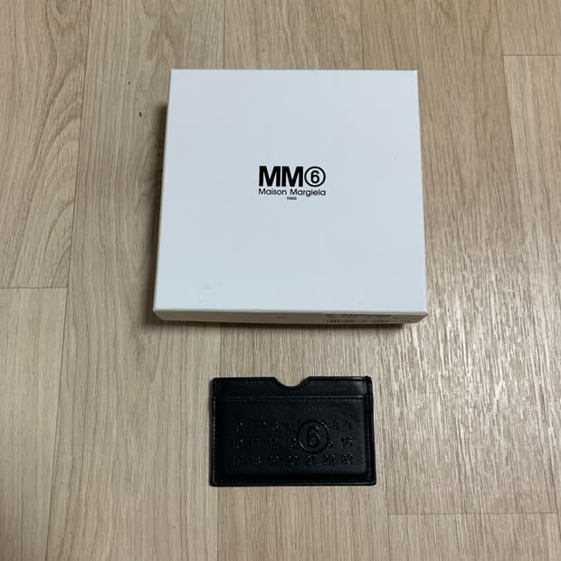 메종마르지엘라 mm6 카드지갑 블랙