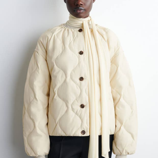 COS 코스 개더드 퀼팅자켓 