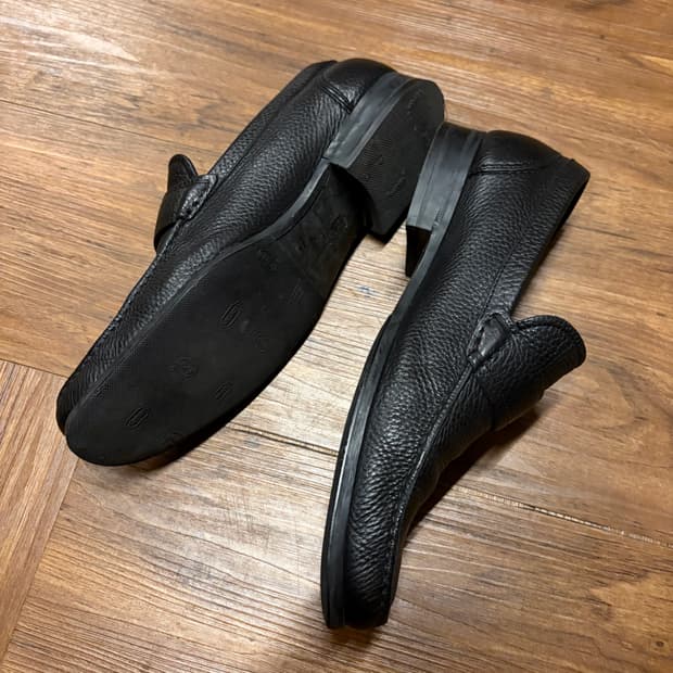 SALVATORE FERRAGAMO LEATHER LOAFER