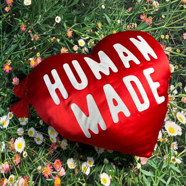 휴먼메이드 하트 쿠션 레드