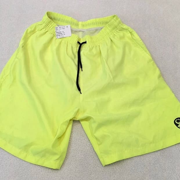 형광 반바지
