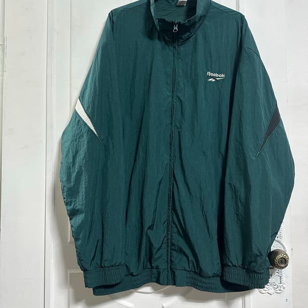 리복 백터 바람막이