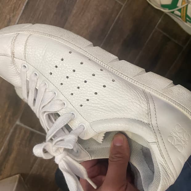 로에베 화이트 스니커즈260