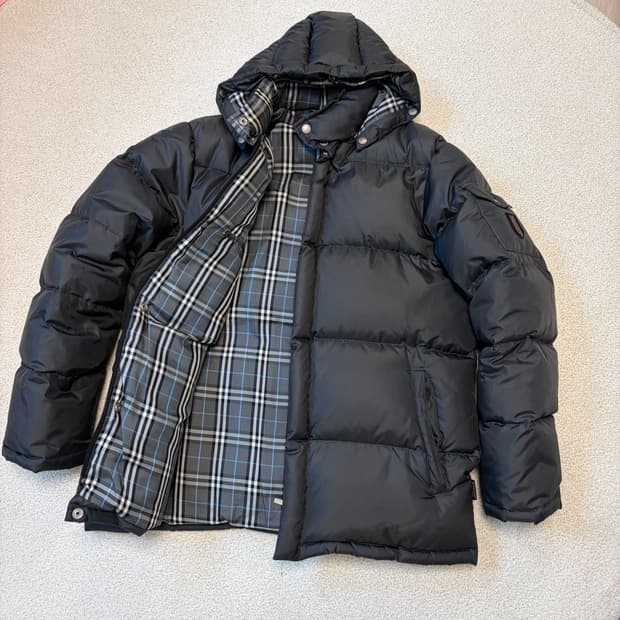 버버리 정품 남성 덕다운 패딩 차콜