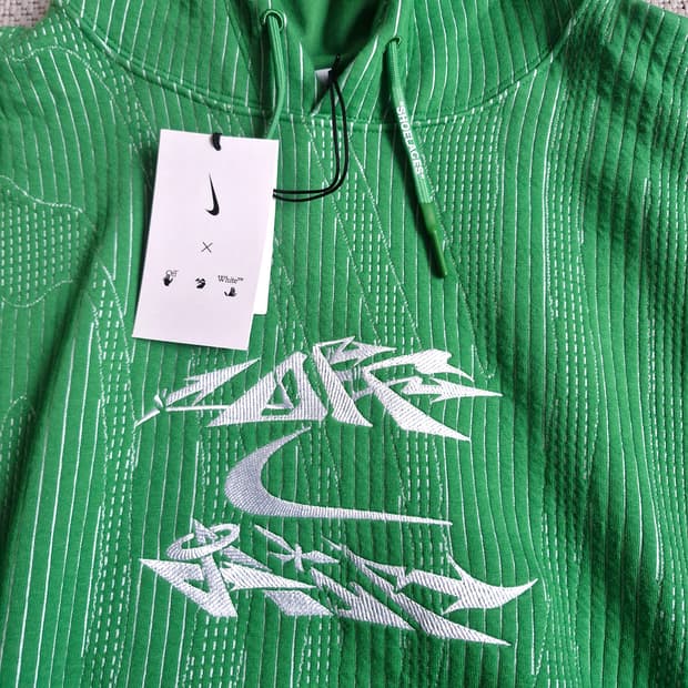 나이키 X 오프화이트 엔지니어드 후드 L 새상품 