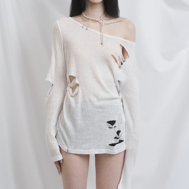 구해요) 쇠아 Destroy chain Printing Top