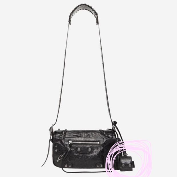 발렌시아가 르 카골 에어팟 케이스 키링 구매 원해요