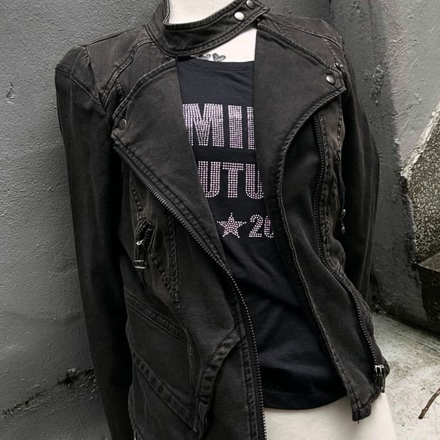 2000s Jpn y2k 큐빅 디테일 딱붙핏 블랙 반팔티 