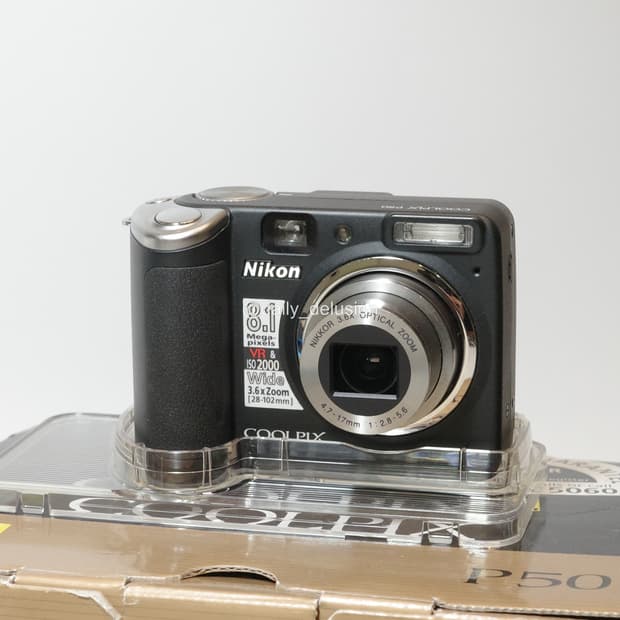 니콘 쿨픽스 P50