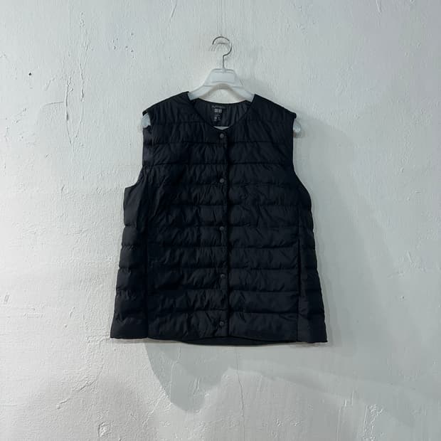 유니클로 퍼프테크 경량패딩조끼 여성L