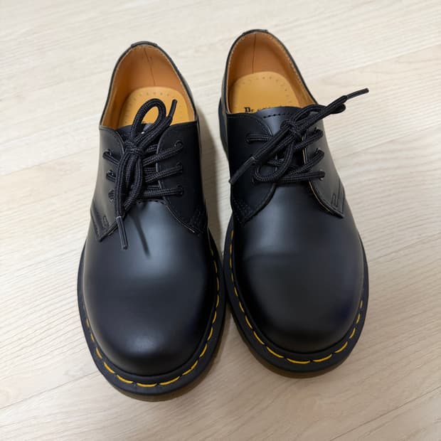 닥터마틴 1461 스무스 230 UK4