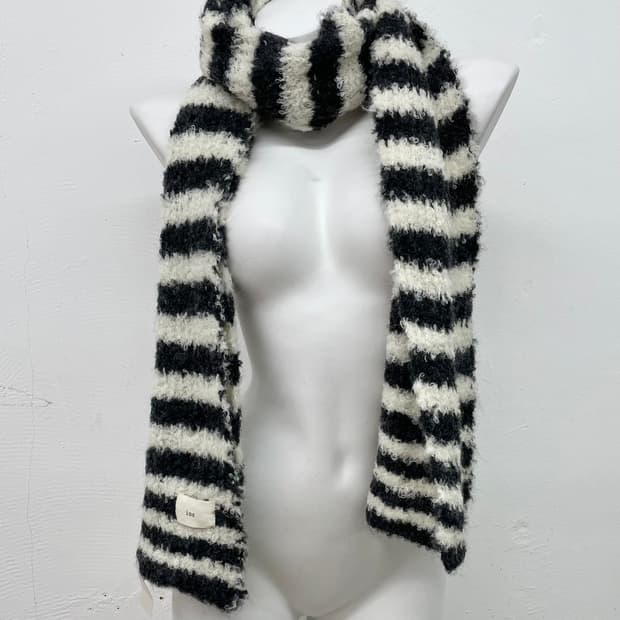 너드모리 스트라이프 부클 머플러