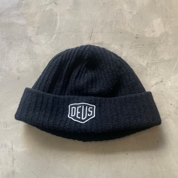 Deus 데우스 비니 블랙