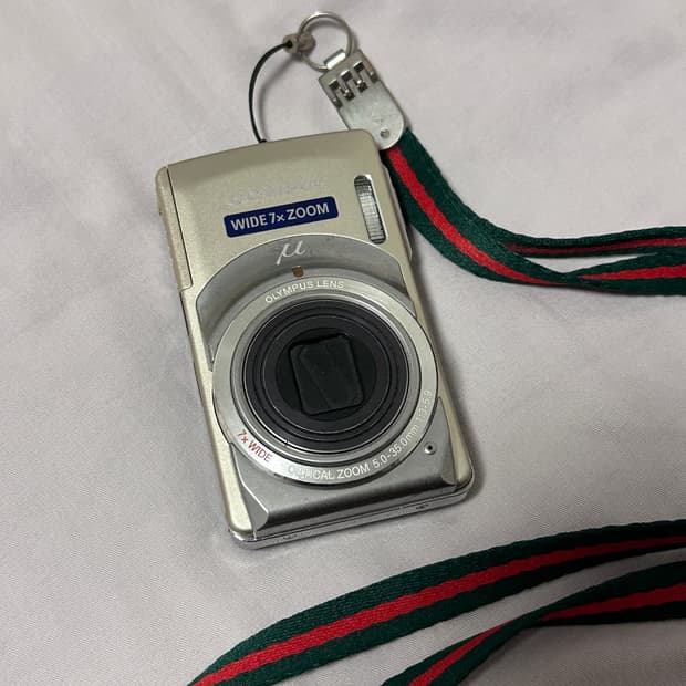 올림푸스 뮤 7010 디지털카메라