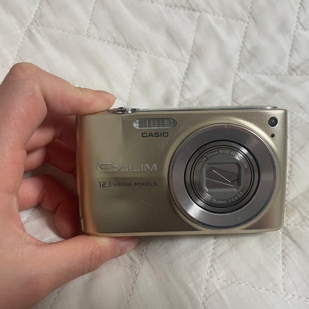 카시오 엑슬림 Z400 골드