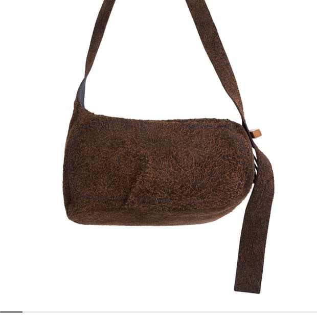 아더에러 토글 토트백 브라운