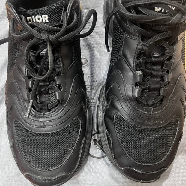 디올옴므 메인컬렉션 스니커즈 판매합니다