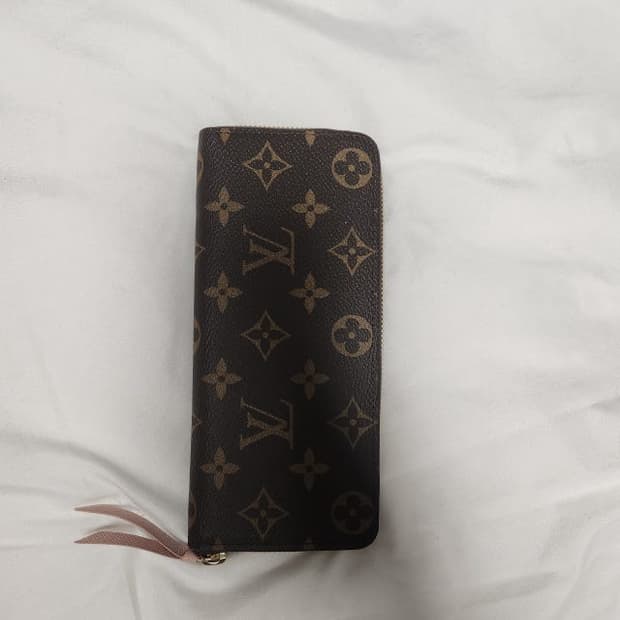 루이비통 지갑 