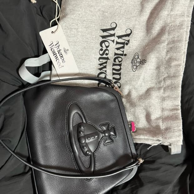 비비안웨스트우드 첼시백 클러치백