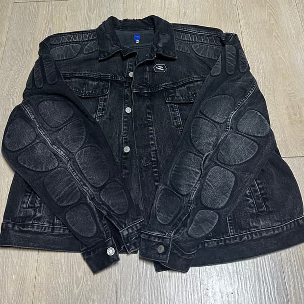 yeezy gap denim jaket black L사이즈
