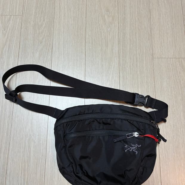 아크테릭스 맨티스 2 웨이스트팩 블랙/Arc'teryx Mantis 2