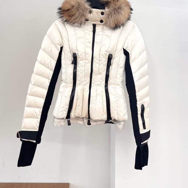 몽클레어 오프화이트 그레노블 브르쉬 다운 자켓