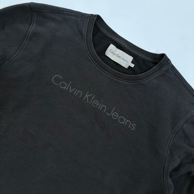 캘빈클라인 맨투맨