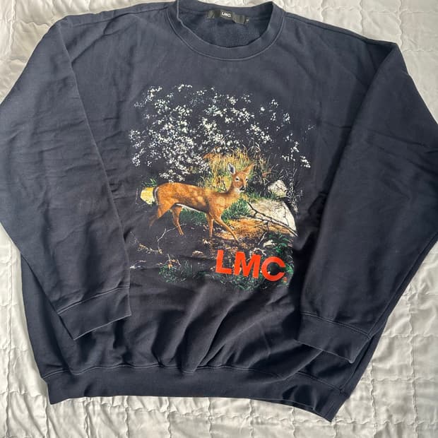 LMC 사슴 맨투맨 L