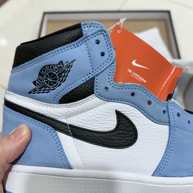 나이키 조던 유니버티블루 280 팝니다