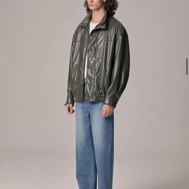 르아브 에코레더 하이넥 블루종자켓