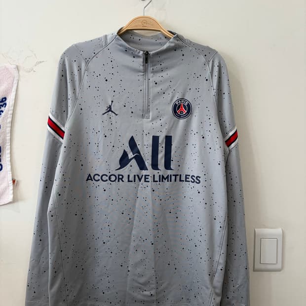 157. 나이키 조던 드릴탑