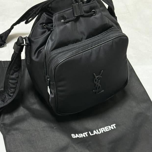 생로랑 니키 카메라백