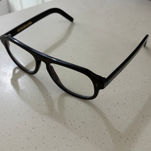 커틀러앤그로스 0822